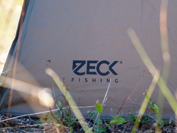 Zeck Fishing Solid Brolly Angelzelt Aufschrift